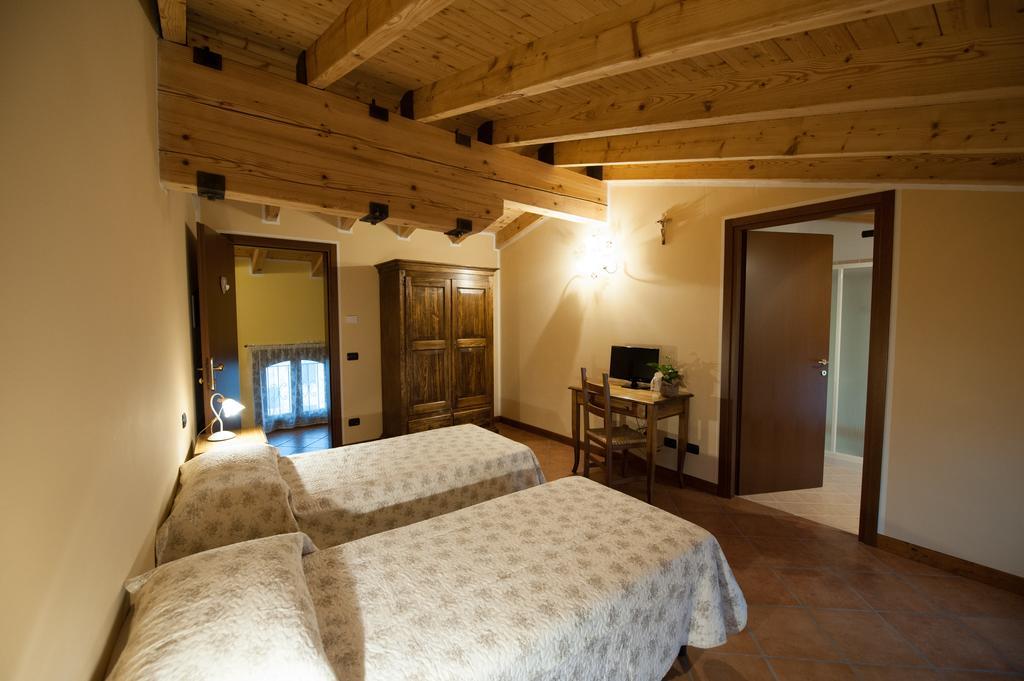 Agriturismo Corte Galvani Неґрар Номер фото